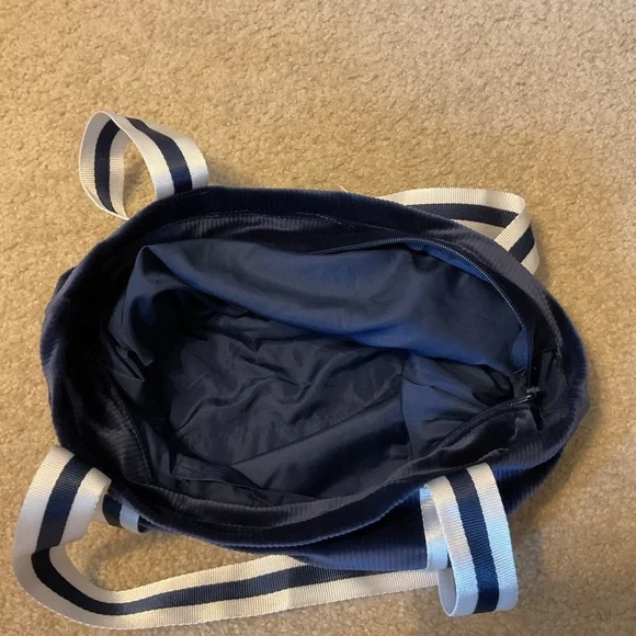 PINK VS Navy Blue Soft Velour Ribbed Shoulder Bag (NWT)& PINK Nation Knit Beanie - Picture 6 of 12